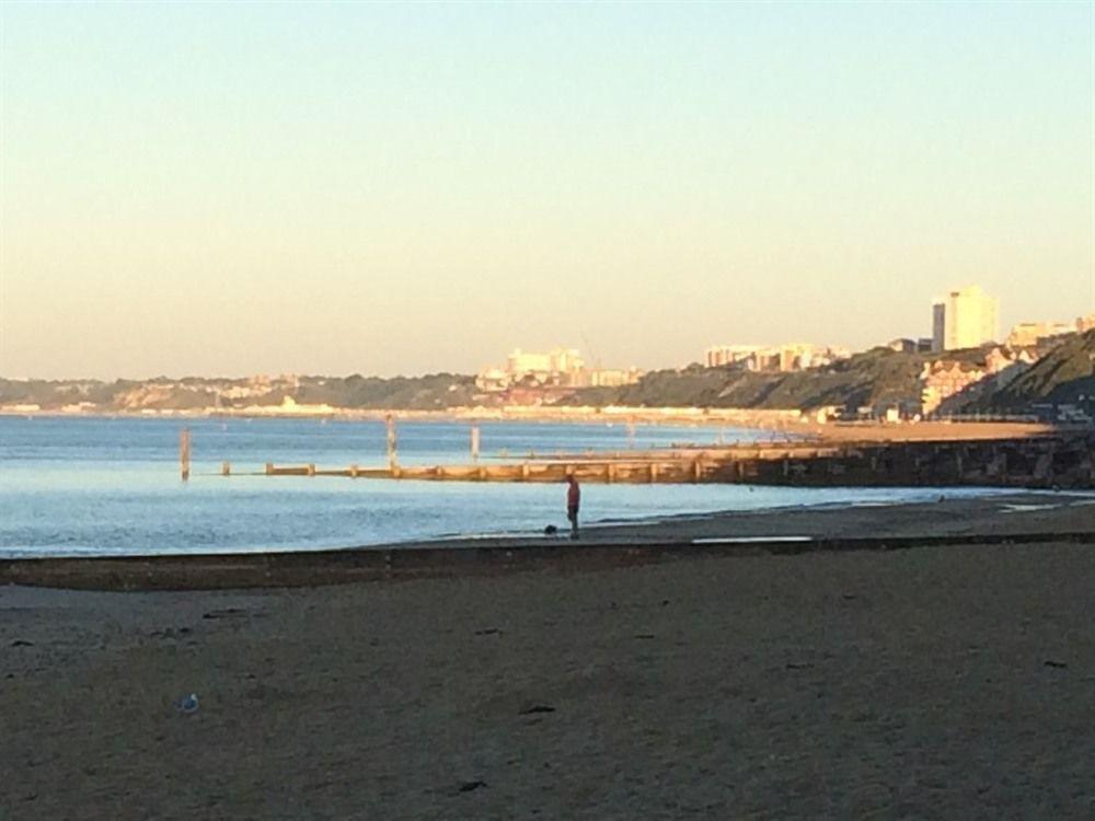 Southern Breeze Lodge - Adults Only Bournemouth Eksteriør bilde